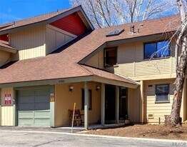 43065 Goldmine Woods Ln in Big Bear Lake, CA - Building Photo