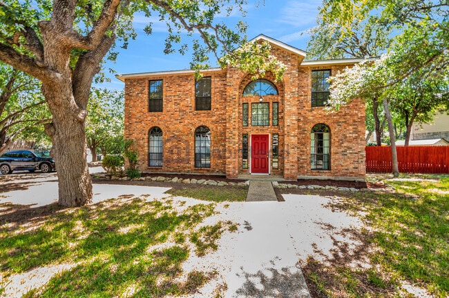 2326 Oak Castle in San Antonio, TX - Foto de edificio - Building Photo