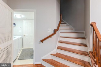 1552 Oakley Ln in Severn, MD - Building Photo - Building Photo