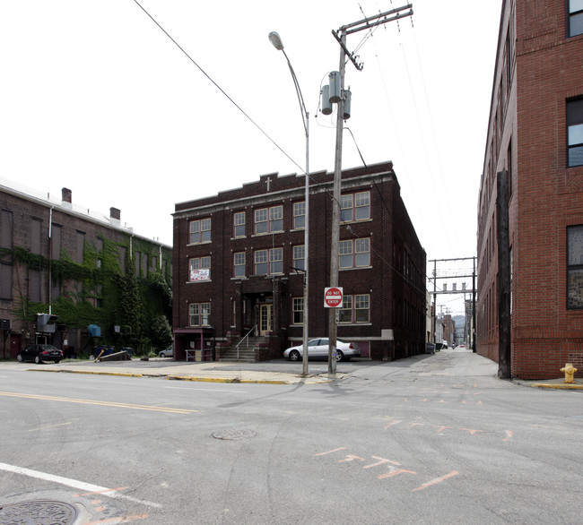 420 Washington St in Steubenville, OH - Building Photo - Building Photo