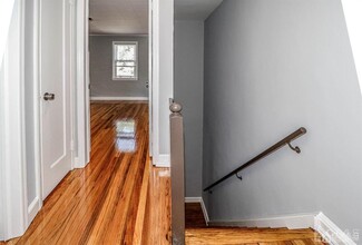 9 MacArthur Dr in Edison, NJ - Building Photo - Building Photo