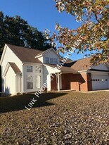 6383 Rim Crest Ln in Harrison, TN - Building Photo