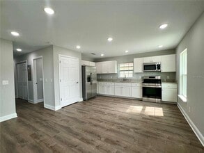 136 E St in Lake Wales, FL - Building Photo - Building Photo