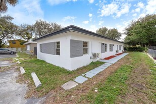 417 NW 15th Ave in Fort Lauderdale, FL - Building Photo