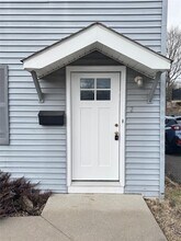 174 Clinton St in Montgomery, NY - Foto de edificio - Building Photo