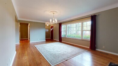 31 S Tealwood Dr in Creve Coeur, MO - Building Photo - Building Photo