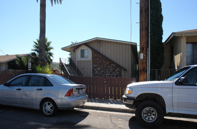 4320-4322 Parks Ave in La Mesa, CA - Building Photo - Building Photo