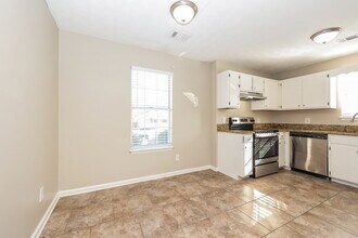 4104 Pepperwood Dr in Nashville, TN - Foto de edificio - Building Photo