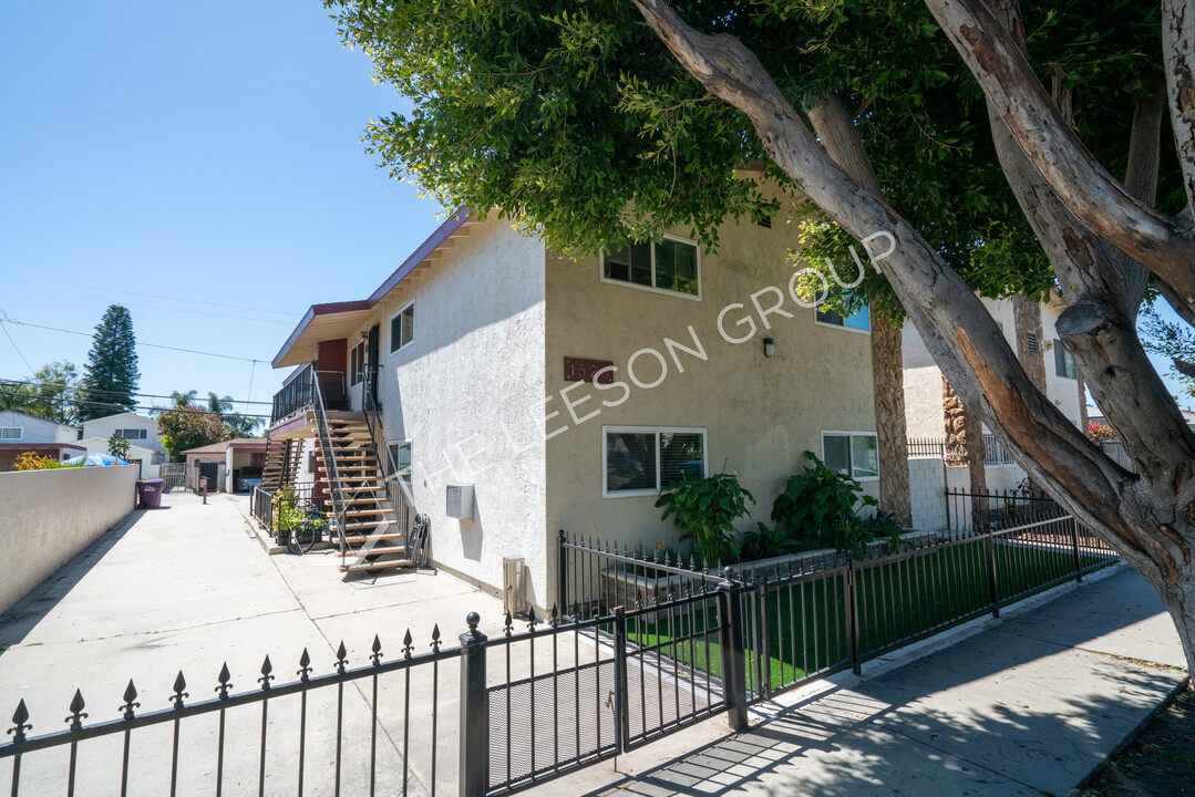 1526 W 20th St in Long Beach, CA - Building Photo