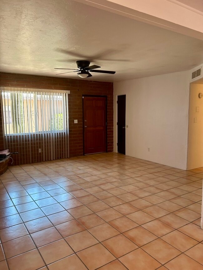 4059 E Lee St in Tucson, AZ - Building Photo - Building Photo