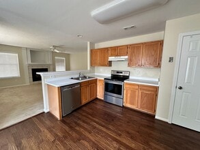 4005 Cedarwood Ln in Williamsburg, VA - Building Photo - Building Photo