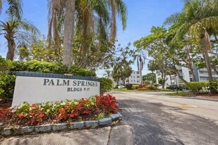 7664 NW 18th St in Margate, FL - Building Photo