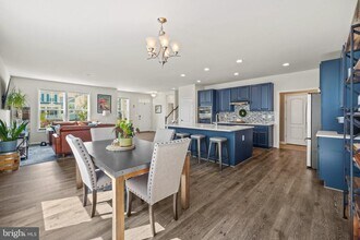 1025 Forsythia Ln in Stafford, VA - Building Photo - Building Photo