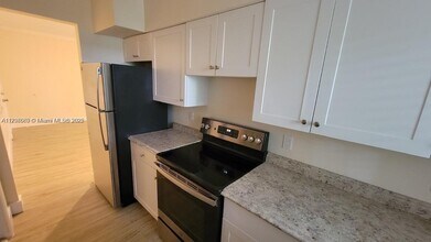 835 Lenox Ave. in Miami Beach, FL - Building Photo - Building Photo