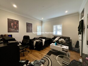 32 Sumner St, Unit 1 in Boston, MA - Building Photo - Building Photo