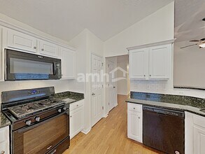 558 The Blvd in Newnan, GA - Foto de edificio - Building Photo