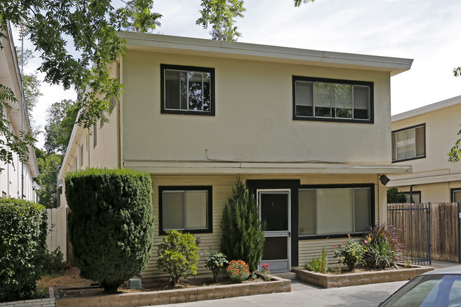 2307 I St in Sacramento, CA - Building Photo - Building Photo