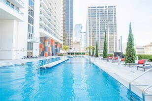 50 Biscayne Blvd, Unit 3902 in Miami, FL - Building Photo