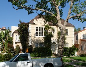 467 S Bedford Dr in Beverly Hills, CA - Building Photo - Building Photo