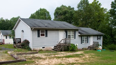 100 Evans Ave in Thomasville, NC - Building Photo - Building Photo