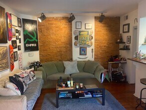 558 N 17th St, Unit C in Philadelphia, PA - Building Photo - Building Photo