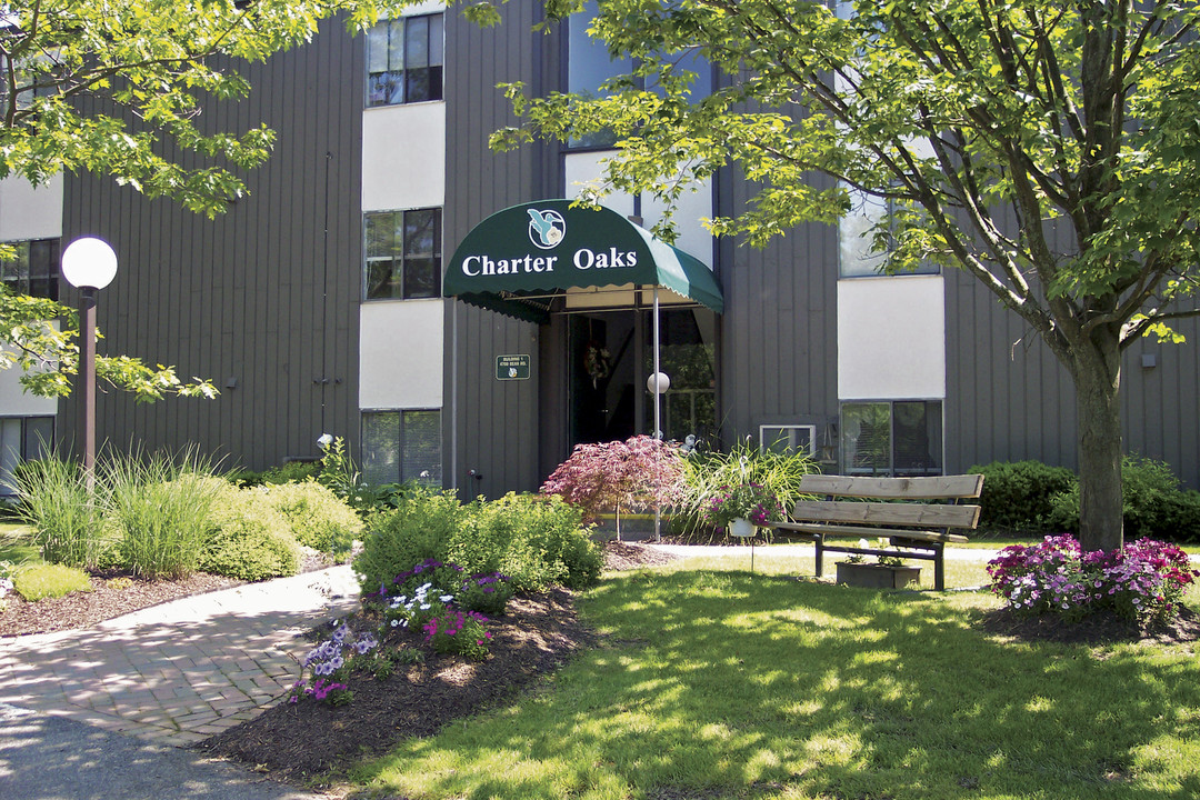 Charter Oaks Apartments Photo