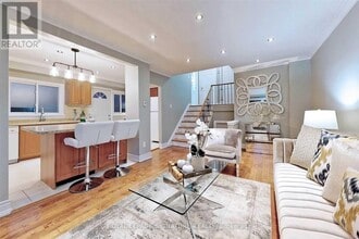 65 Holcolm Rd in Toronto, ON - Building Photo - Building Photo