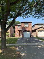 63 Barrett Crescent in Ajax, ON - Building Photo