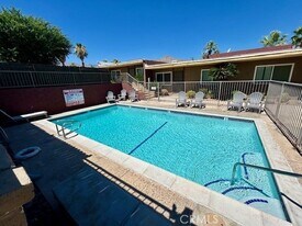 68460 Kings Rd, Unit G in Cathedral City, CA - Building Photo