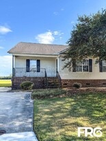 5160 Deveron St in Greenville, NC - Building Photo