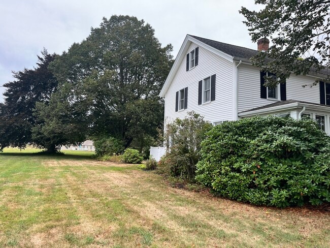 507 Stonington Rd in Stonington, CT - Building Photo - Building Photo