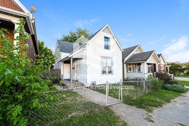 908 Maple Ave in Dayton, KY - Building Photo - Building Photo