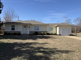 1232 N Tacoma Pl in Tulsa, OK - Building Photo