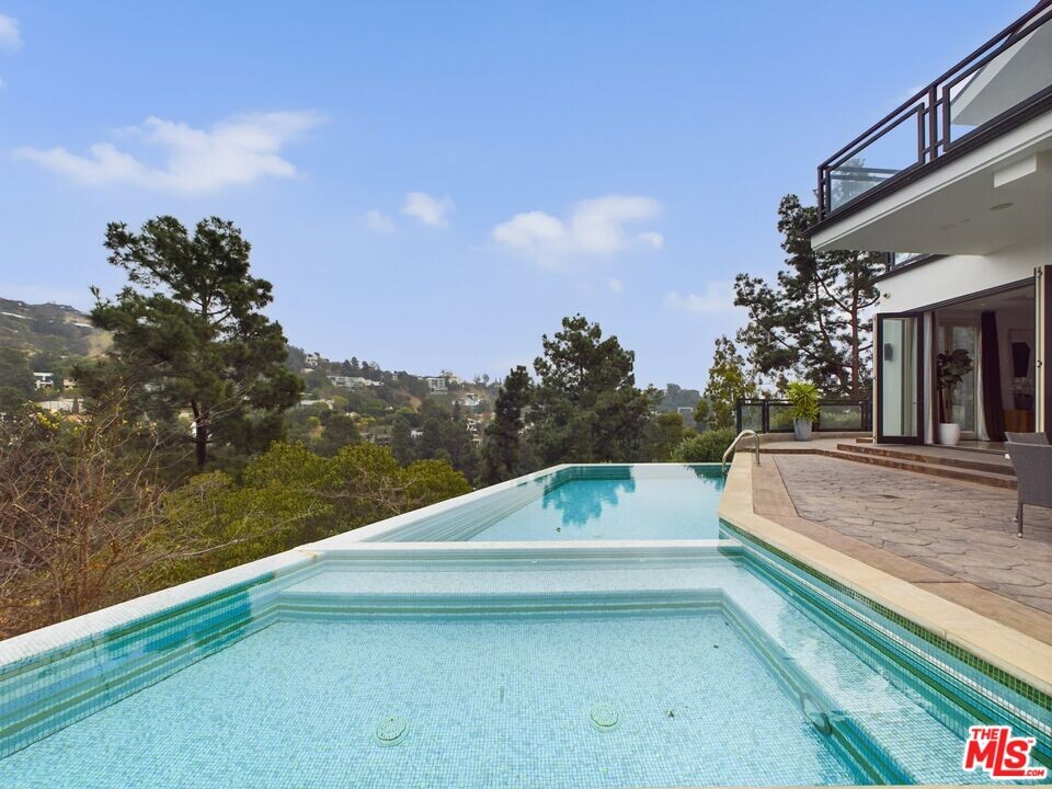 1293 Monte Cielo Dr in Beverly Hills, CA - Building Photo