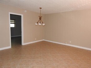 1600 NE 3rd Ave in Fort Lauderdale, FL - Building Photo - Building Photo