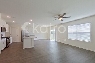 32208 Edson Ave in Leesburg, FL - Foto de edificio - Building Photo