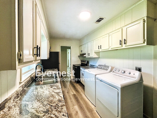 3410 Old Brandon Rd in Pearl, MS - Building Photo - Building Photo