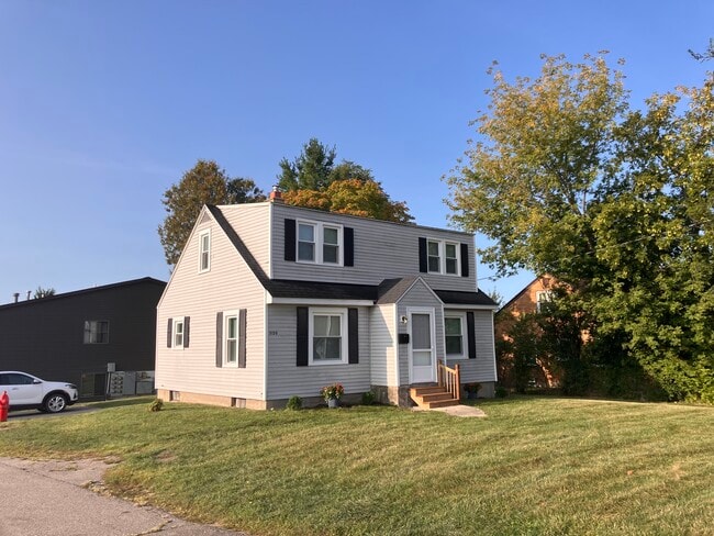 3130 32nd St SE, Unit 3120 32nd St in Kentwood, MI - Building Photo - Building Photo