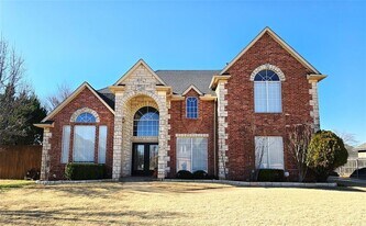 14509 Oakmond Rd in Edmond, OK - Building Photo