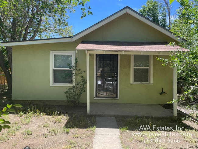 property at 910 E 13th St
