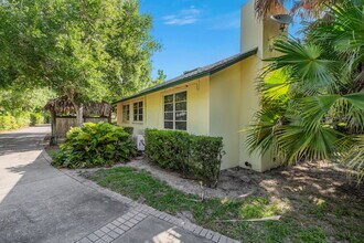 6235 4th St in Vero Beach, FL - Building Photo - Building Photo