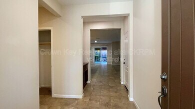 172 W Viola St in Tracy, CA - Building Photo - Building Photo