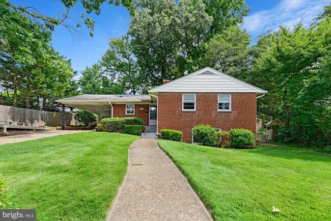 property at 3613 N Kensington St