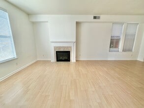 82 Gann Way in Novato, CA - Building Photo - Building Photo