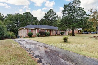 160 Jockey Club Dr in Athens, GA - Building Photo - Building Photo