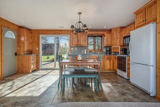2120 Walleye Ln in Bellaire, MI - Foto de edificio - Building Photo