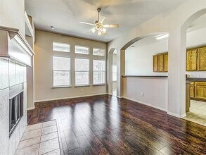 2761 Cascade Cove Dr in Little Elm, TX - Building Photo - Building Photo