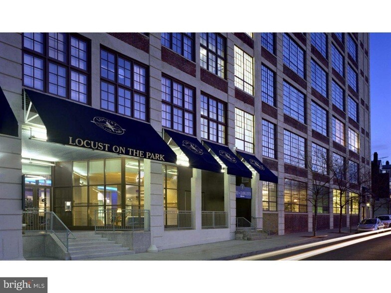 201 S 25th St, Unit 2B-528 in Philadelphia, PA - Building Photo