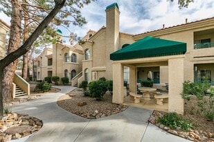 2251 Wigwam Pkwy, Unit 926 in Henderson, NV - Building Photo