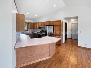 18325 W Spring Lake Rd in Spring Lake, MI - Building Photo - Building Photo
